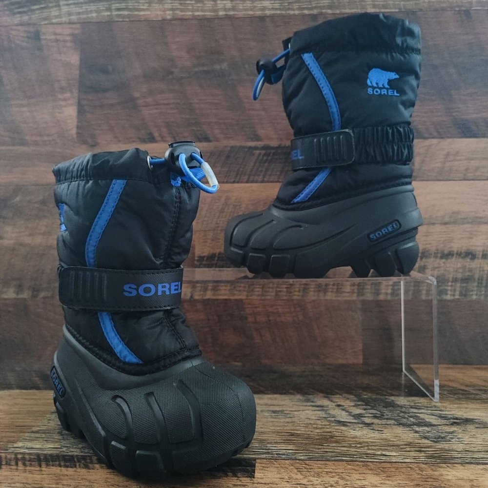 Sorel Sorel Kids Flurry Black Bungee Lace Mid Calf Snow Boots Size 6